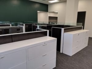 7' x 6' x 50"H Electrified Workstations With Laminate Tiles & Frameless Glass