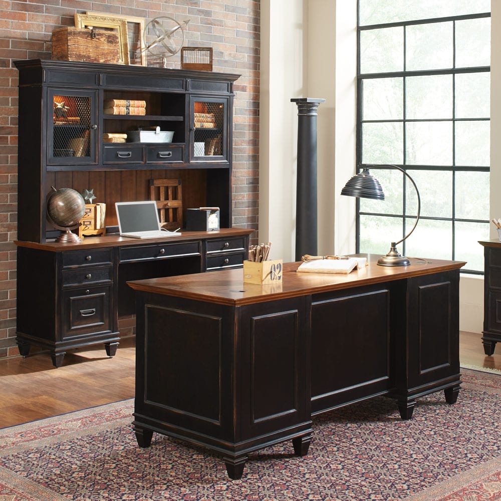 Rumson-Series-In-Black-With-Wood-Plank-Top